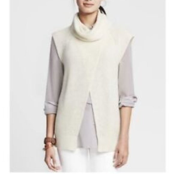 Banana Republic Sweaters - Turtle neck sweater vest